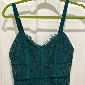 EUC Express Emerald green lace dress size 6